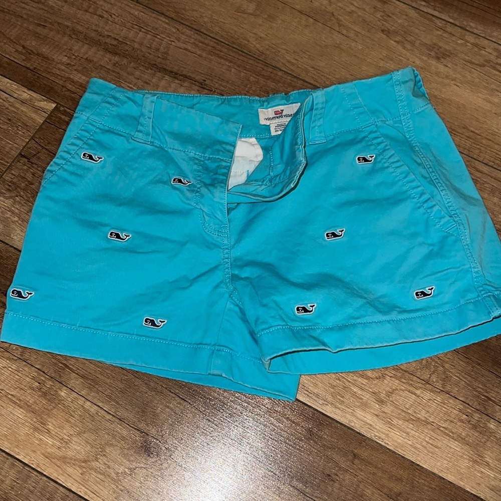 Vineyard vines embroidered whale shorts